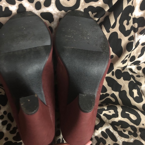 Burgundy heel - Picture 7 of 7